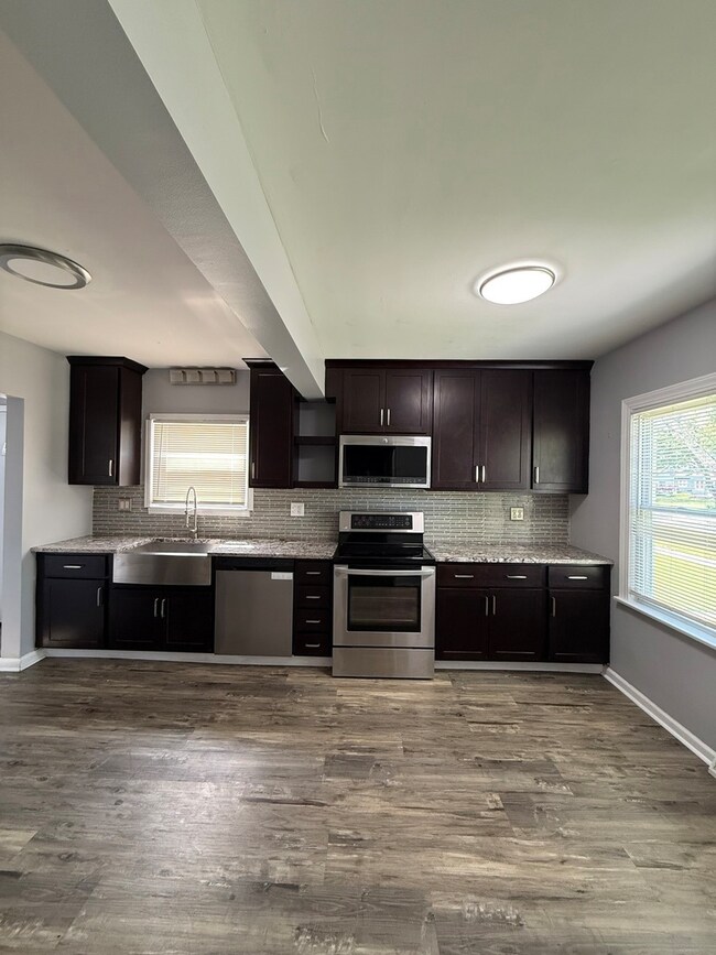 3653 178th St, Lansing, IL 60438 - photo 3