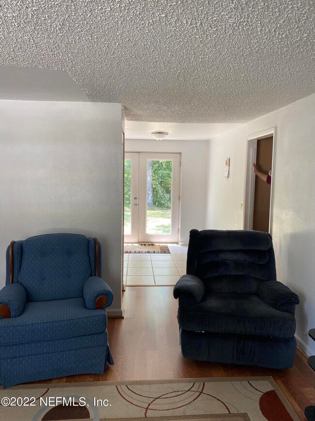 1320 Eagle Cove Rd, So., 32218