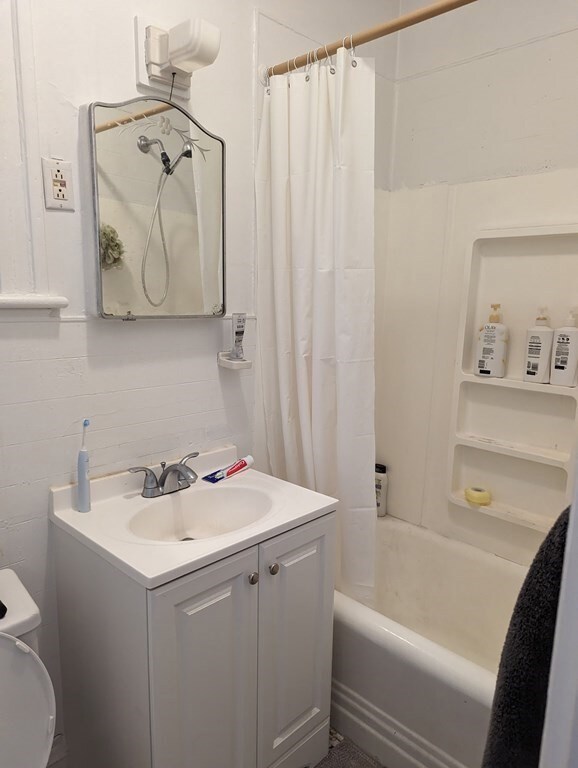 4A Pleasant Ave unit 6, Somerville, MA 02143 - photo 2