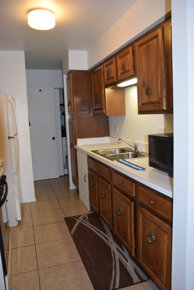 4472 Provincetown Dr, Country Club Hills, IL 60478 - photo 5