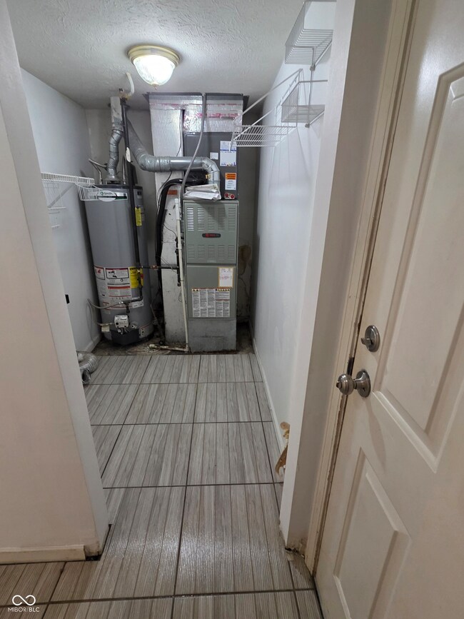 6368 Titania Dr, Indianapolis, IN 46236 - photo 6