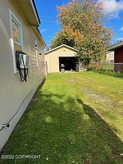 side yard