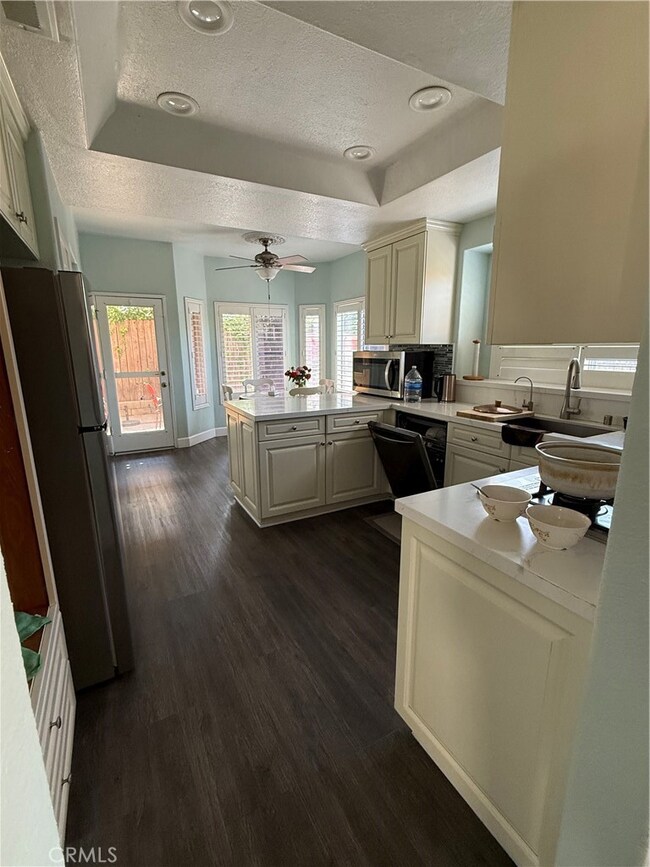 10237 Kernwood Ct, Rancho Cucamonga, CA 91737 - photo 5