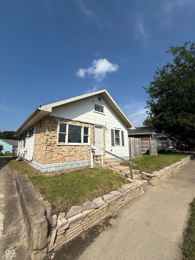 1530 Ohio Ave, Anderson, IN 46016 - photo 3