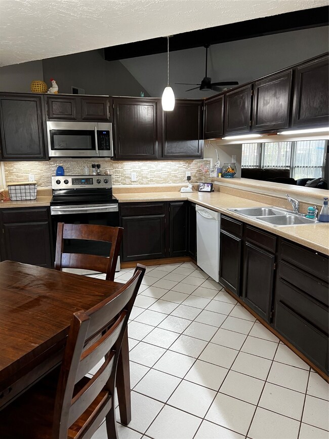 1314 Frontier Ln, Friendswood, TX 77546 - photo 7