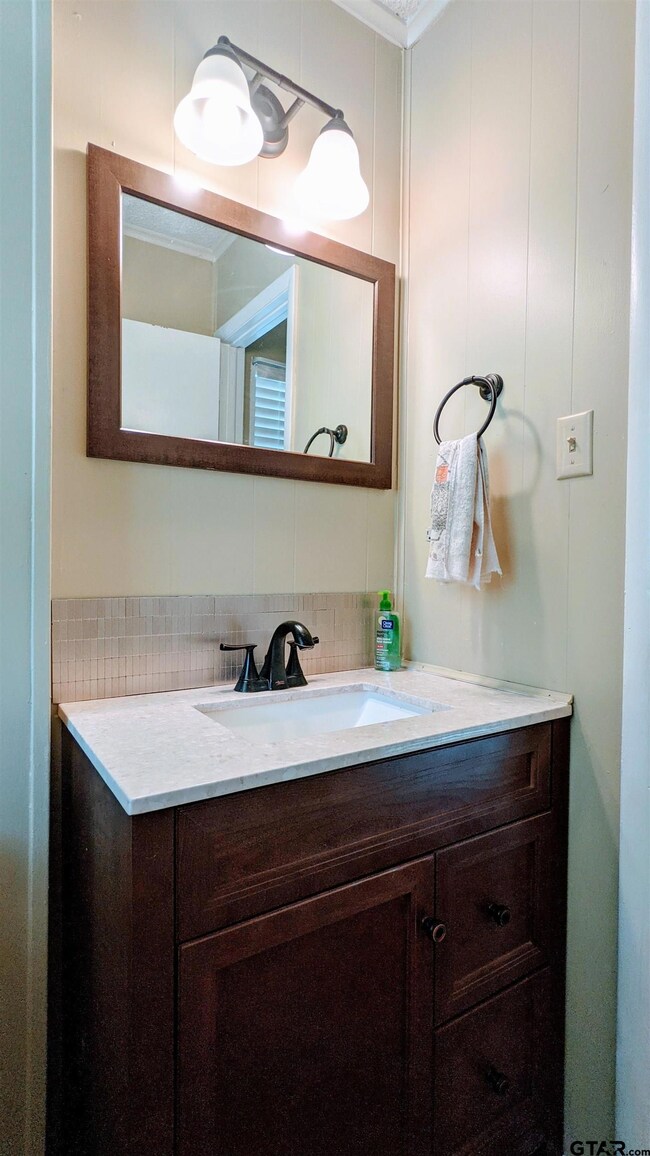 1518 1518 Austin Dr, Tyler, TX 75701 - photo 6