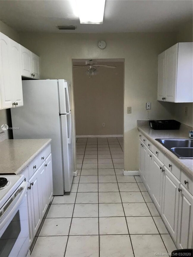 unlisted-address, Miami, FL 33170 - photo 4