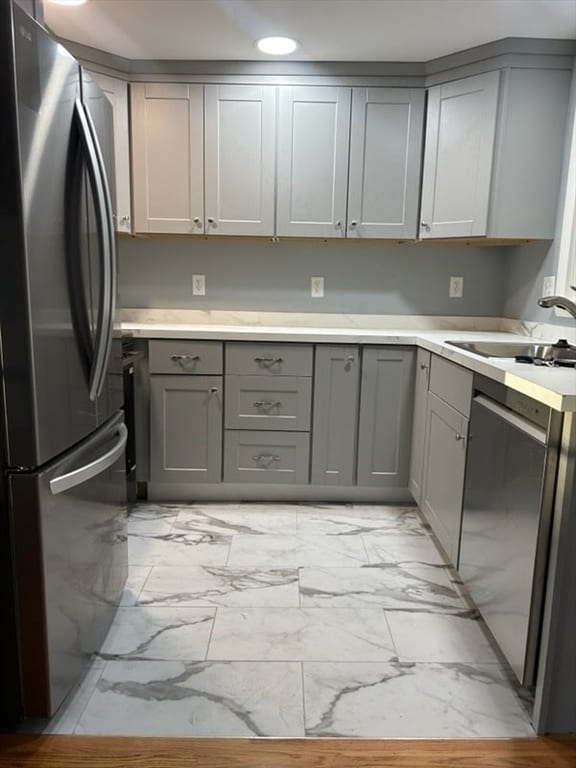 52 Eunice Cir, Wakefield, MA 01880 - photo 2