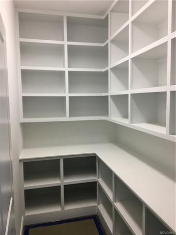 Built-ins in pantry