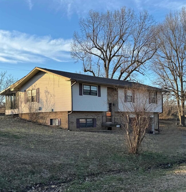 200 Center Valley Dr, Paragould, AR 72450 - photo 2