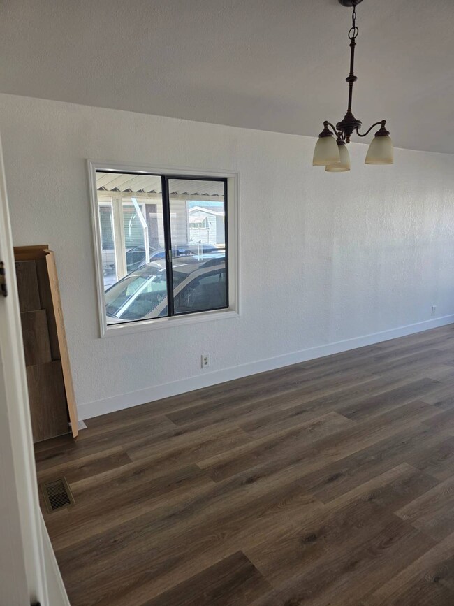 200 W San Bernardino Ave unit 3, Rialto, CA 92376 - photo 2