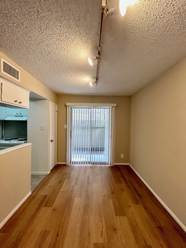 3902 Mandell St unit 5, Houston, TX 77006 - photo 7