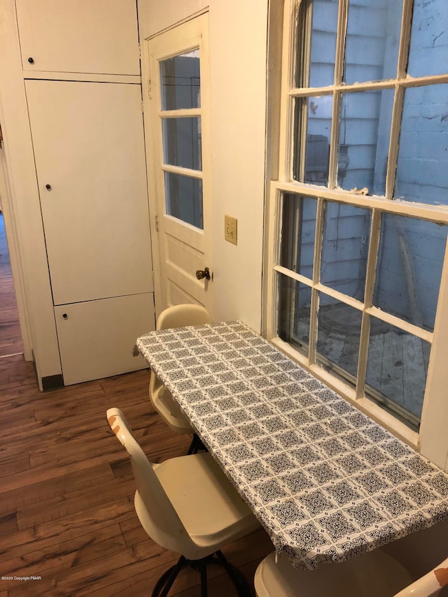 166 W Broadway, Jim Thorpe, PA 18229 - photo 3