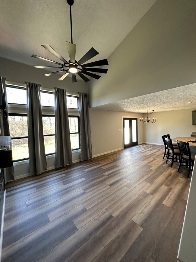 1972 W Deer Run, Brazil, IN 47834 - photo 2