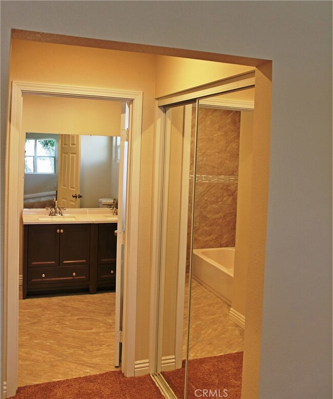 14641 Washington Dr, Fontana, CA 92335 - photo 5