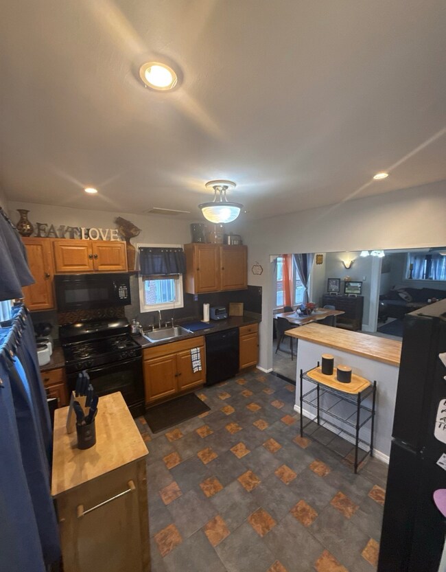 118 E Dean St, Freeport, NY 11520 - photo 7