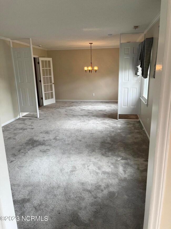 215 Greenbriar Dr, Jacksonville, NC 28546 - photo 6