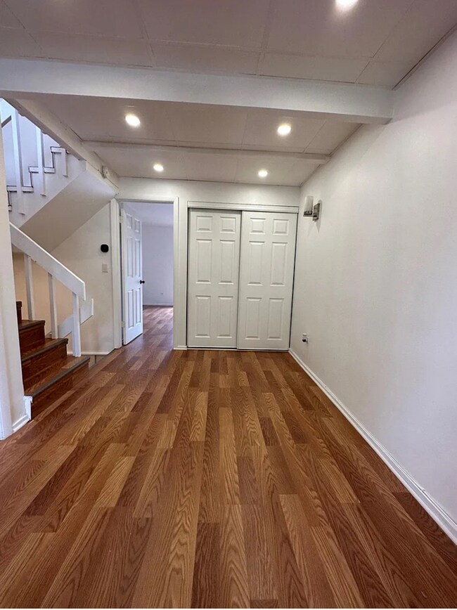 unlisted-address, Fox Lake, IL 60020 - photo 2