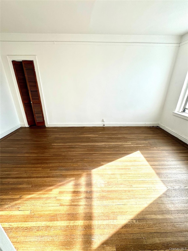 Wellington Court unit Bldg. 2, Unit K4, Mount Vernon, NY 10552 - photo 3