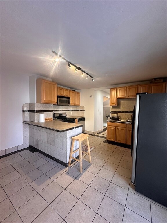 573 Somerville Ave unit A, Somerville, MA 02143 - photo 5
