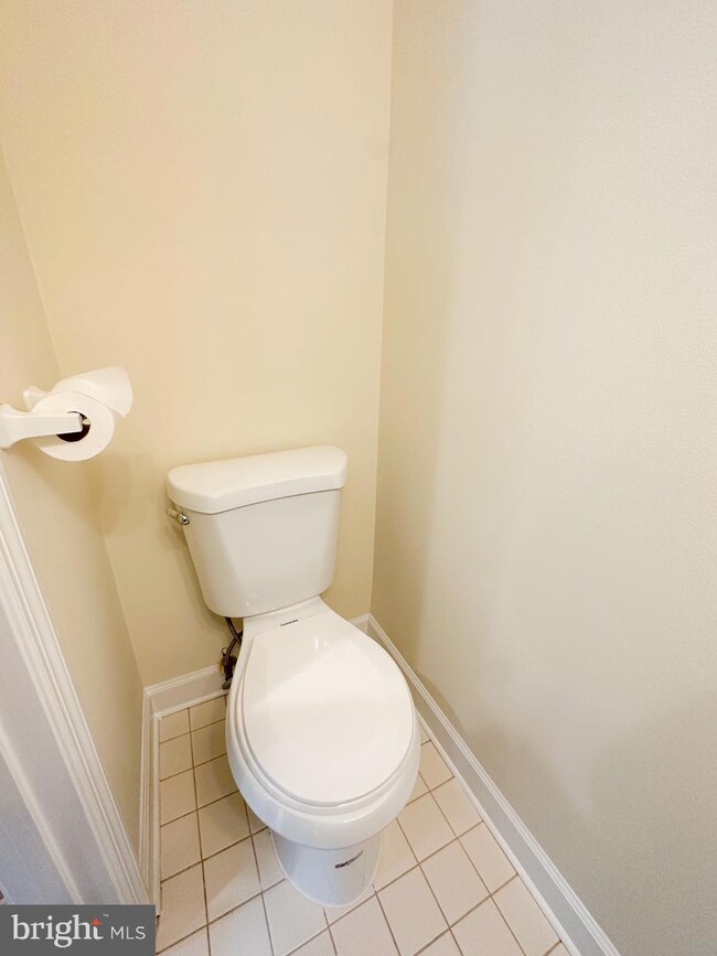 13943 Winding Ridge Ln, Centreville, VA 20121 - photo 6