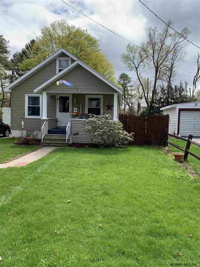 2130 Robinwood Ave, Schenectady, NY 12306 - photo 2