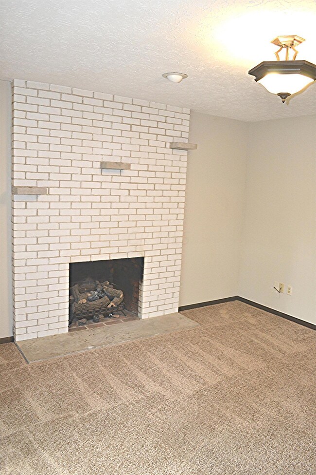 436 Anthony Ct, Columbus, OH 43230 - photo 5