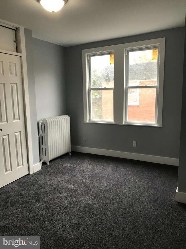 128 N 3rd St, Darby, PA 19023 - photo 4