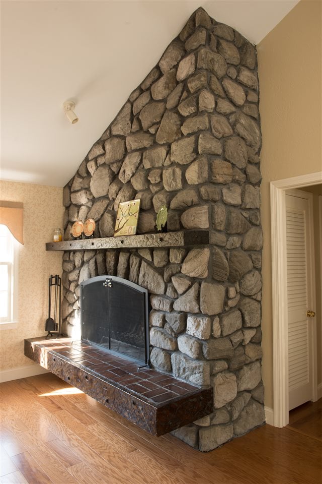 13 Gordon Dr, Londonderry, NH 03053 - photo 4