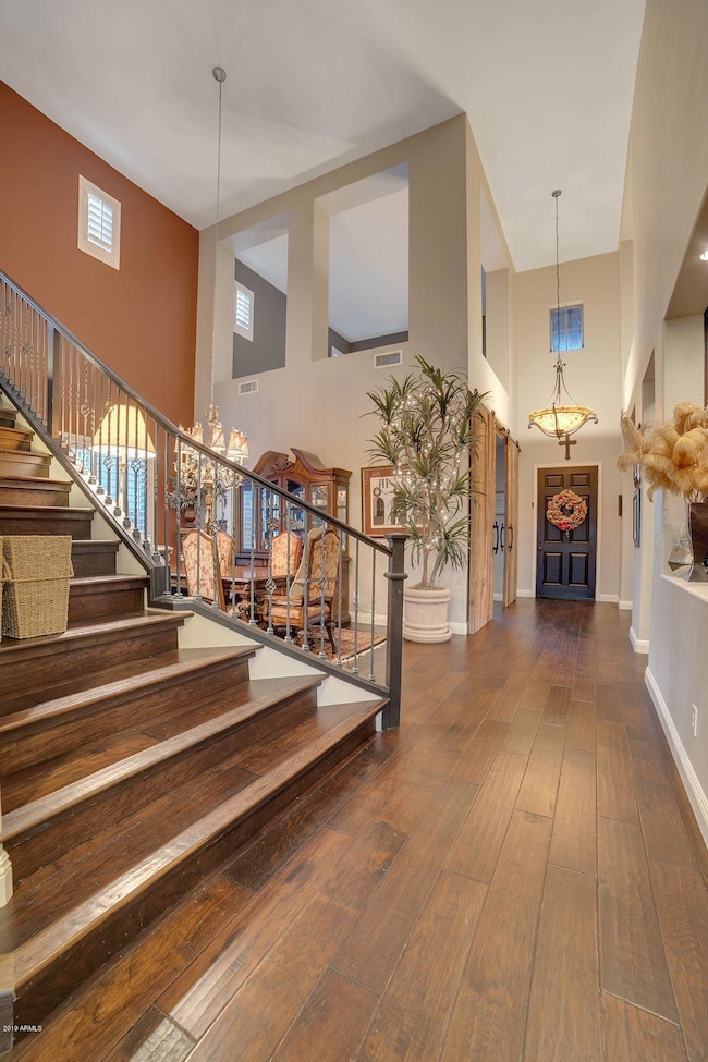 Grand entry, soaring ceilings