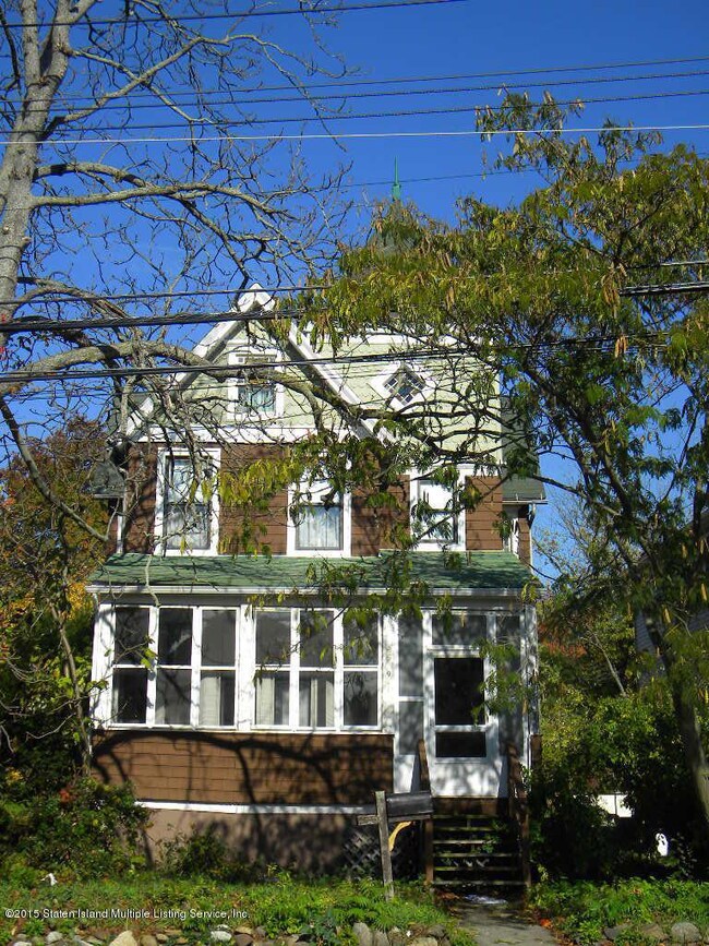5859 Amboy Road 4