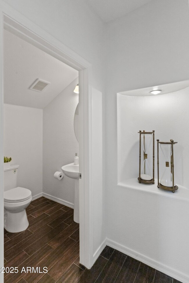 9051 W Iona Way-4