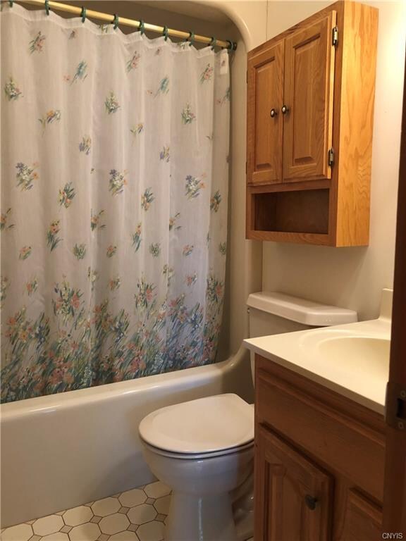 19 Rosemary St, Utica, NY 13501 - photo 4