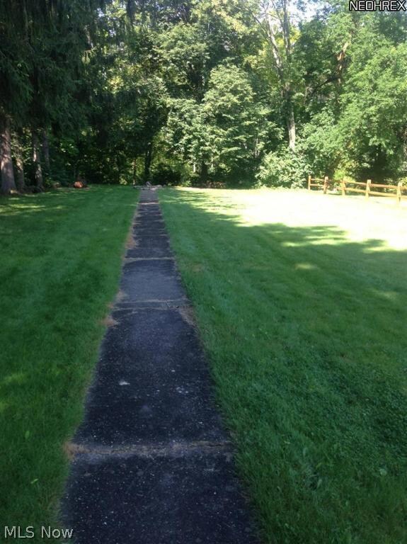 8524 Columbia Rd, Olmsted Falls, OH 44138 - photo 3