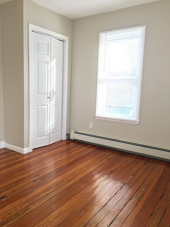 99-101 Hood St unit 2, Springfield, MA 01109 - photo 6