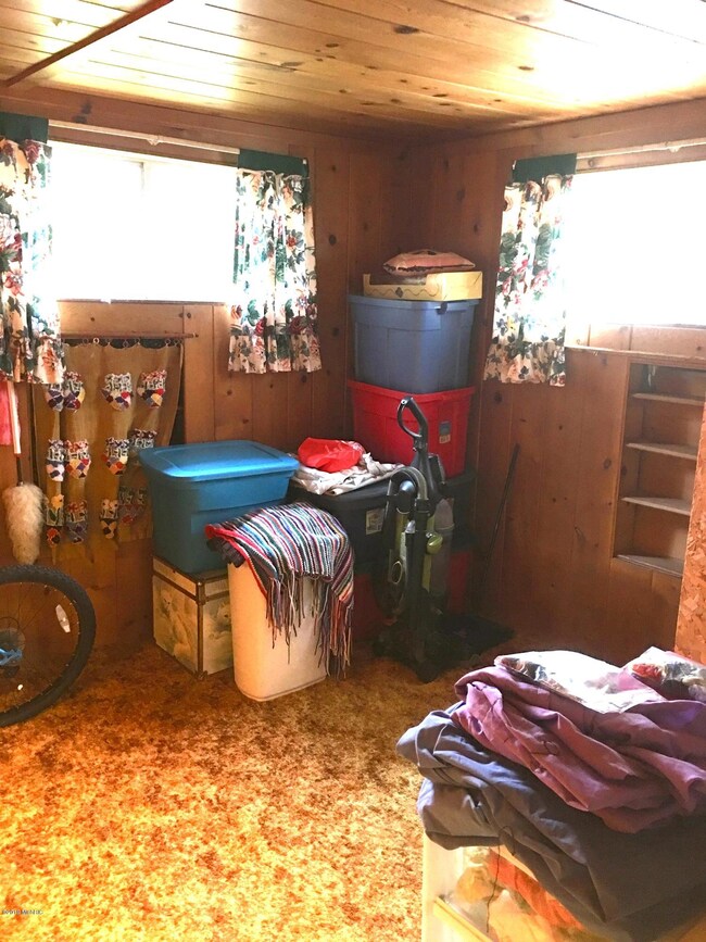 626 Bagley St, Ionia, MI 48846 - photo 2