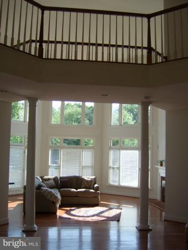 11041 Heathland Dr, Oakton, VA 22124 - photo 7