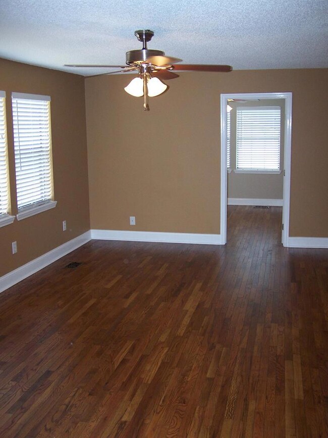 1625 Tunnel Hill Varnell Rd NW, Dalton, GA 30720 - photo 3