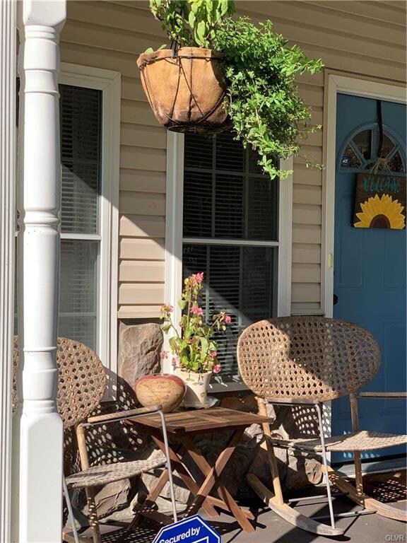 123 N Convent Ave, Nazareth, PA 18064 - photo 3