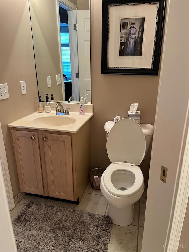 499 Vinegarten Dr, Cincinnati, OH 45255 - photo 5