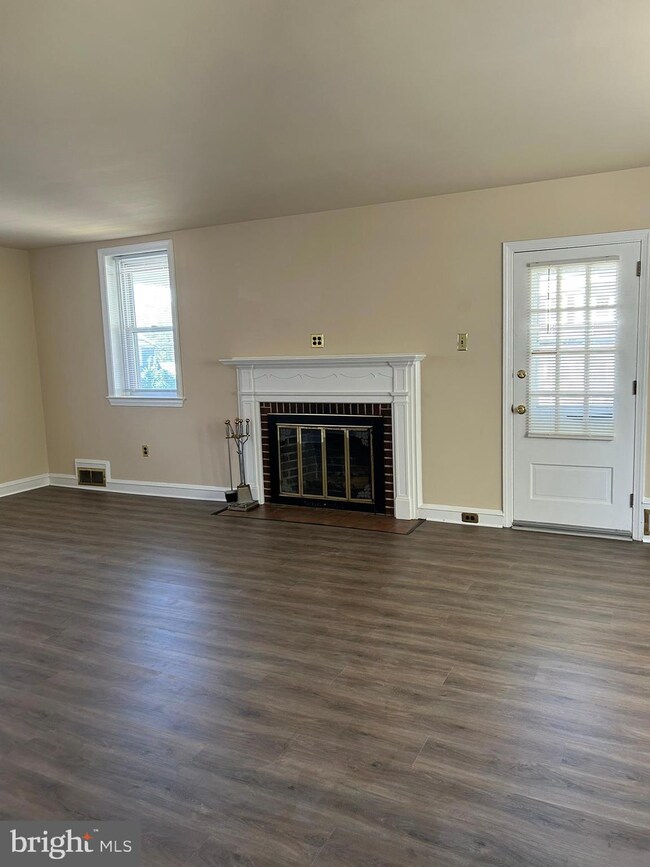 663 Loraine St, Ardmore, PA 19003 - photo 3