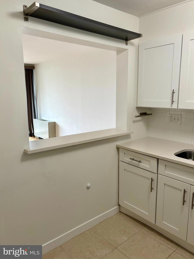 The Dorchester unit 709, Philadelphia, PA 19103 - photo 4