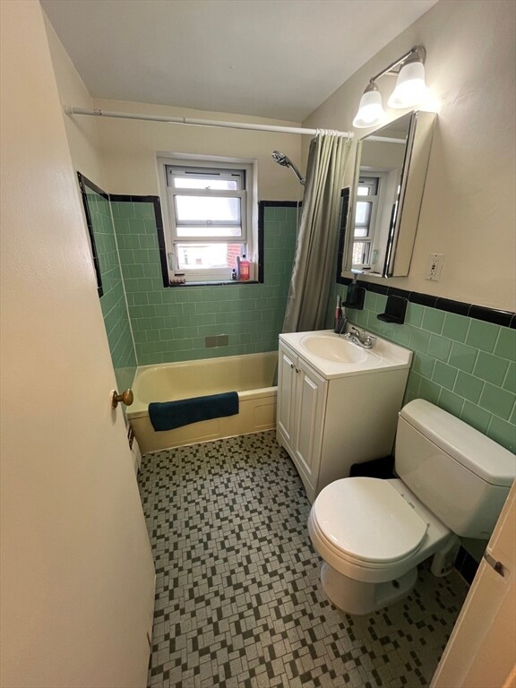 79 Chestnut St unit 4, Brookline, MA 02445 - photo 4