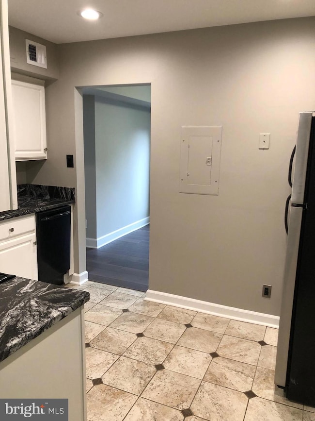 11419 Commonwealth Dr unit 11419, Rockville, MD 20852 - photo 5