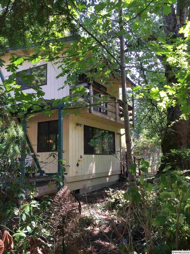 21226 Abiqua Rd NE, Scotts Mills, OR 97375 - photo 2