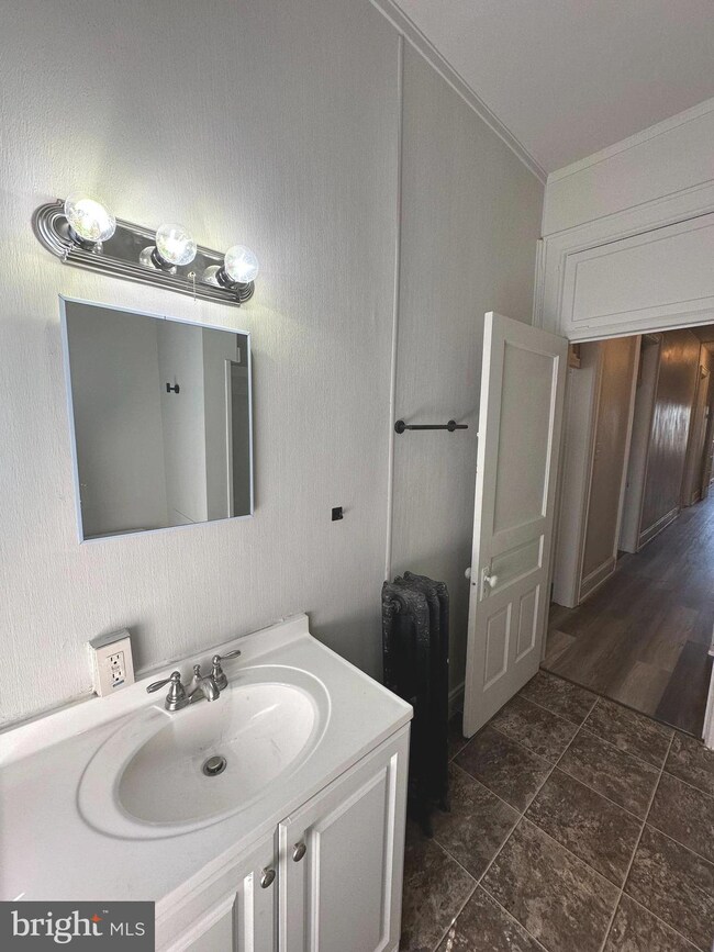 143 E Antietam St unit 3, Hagerstown, MD 21740 - photo 7