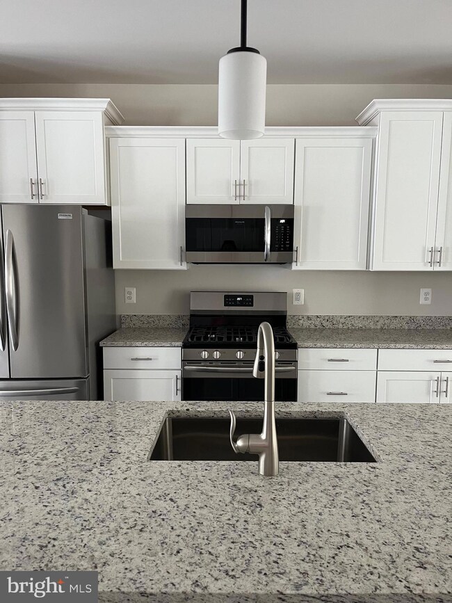 45496 Woodslea Way, California, MD 20619 - photo 3