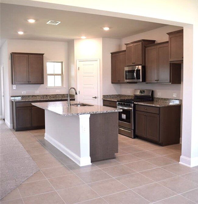 30072 Walton Heath Dr, Cleveland, TX 77327 - photo 6