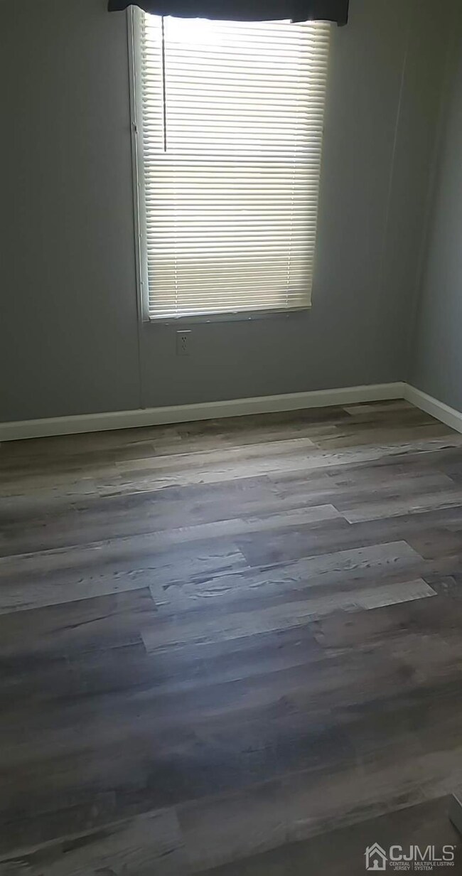 26 Dalbert St unit J4, Carteret, NJ 07008 - photo 7
