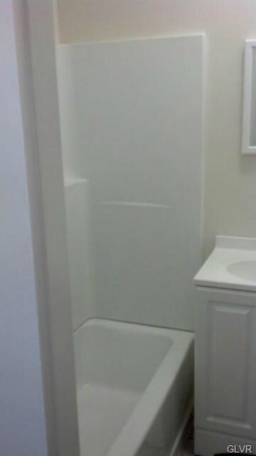 217 N 16th St, Allentown, PA 18102 - photo 7